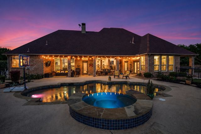 12376 Saddle Club Drive, Forney, TX 75126