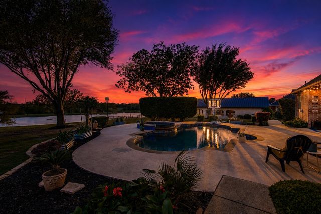 12376 Saddle Club Drive, Forney, TX 75126