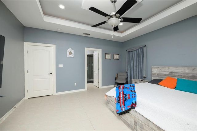 9600 Lake Concordia Court, Los Fresnos, TX 78566