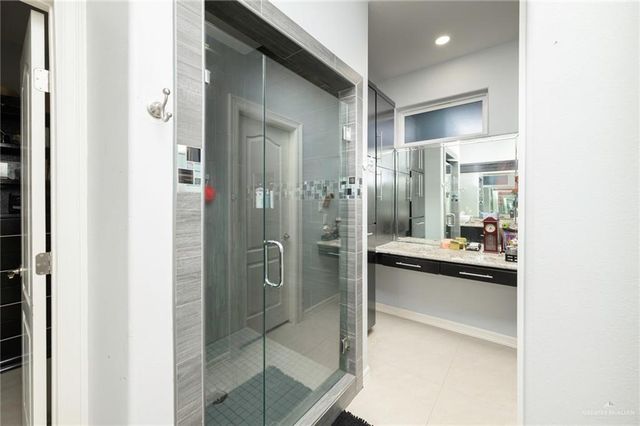 9600 Lake Concordia Court, Los Fresnos, TX 78566