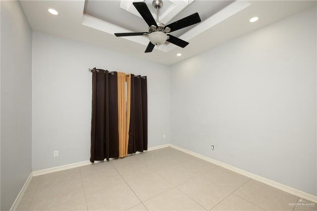 9600 Lake Concordia Court, Los Fresnos, TX 78566