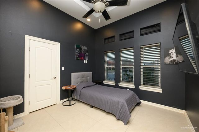 9600 Lake Concordia Court, Los Fresnos, TX 78566