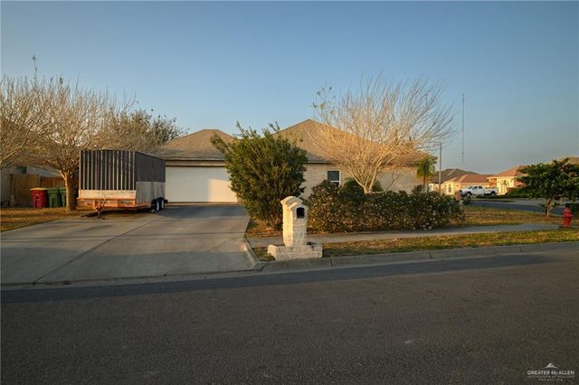 9600 Lake Concordia Court, Los Fresnos, TX 78566