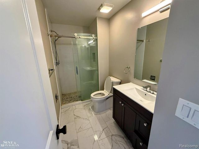 3305 Jib Lane, Detroit, MI 48207
