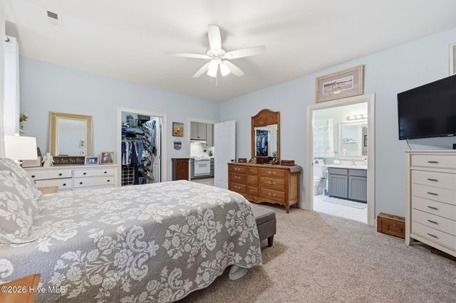 444 E Creekview Drive, Hampstead, NC 28443