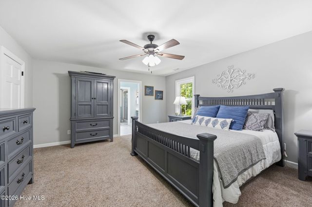444 E Creekview Drive, Hampstead, NC 28443