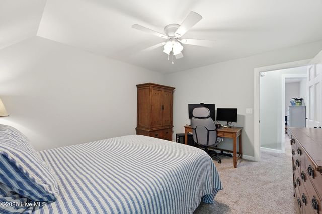 444 E Creekview Drive, Hampstead, NC 28443