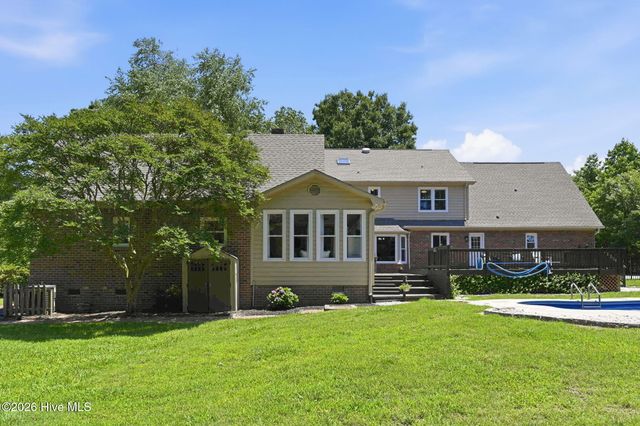 444 E Creekview Drive, Hampstead, NC 28443