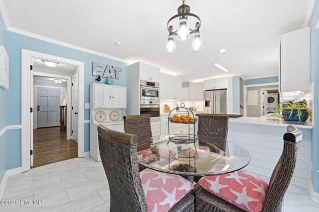 444 E Creekview Drive, Hampstead, NC 28443