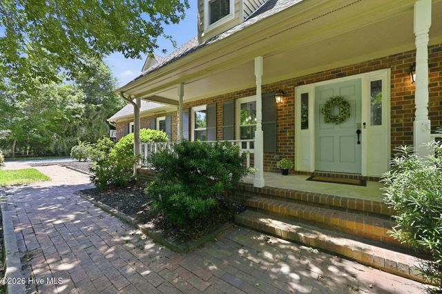 444 E Creekview Drive, Hampstead, NC 28443