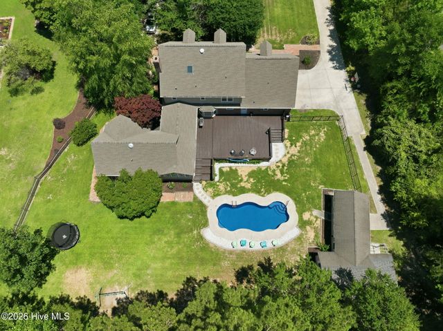 444 E Creekview Drive, Hampstead, NC 28443