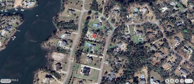 444 E Creekview Drive, Hampstead, NC 28443