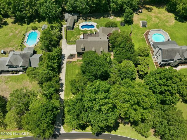 444 E Creekview Drive, Hampstead, NC 28443