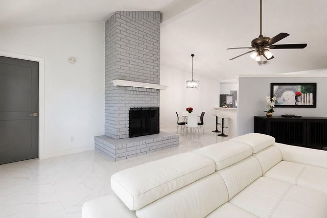 16814 Square Rigger Lane, Friendswood, TX 77546