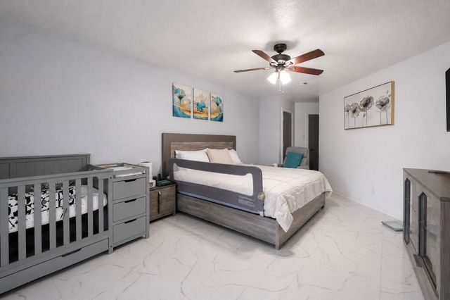 16814 Square Rigger Lane, Friendswood, TX 77546