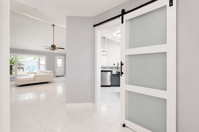 16814 Square Rigger Lane, Friendswood, TX 77546