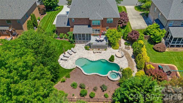 3207 Lakehurst Crossing, Matthews, NC 28104