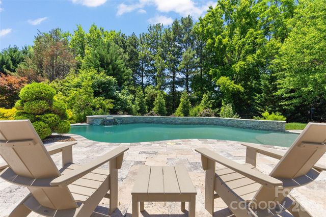 3207 Lakehurst Crossing, Matthews, NC 28104