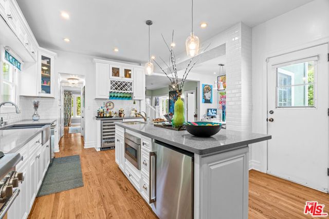 1841 Wellington Road, Los Angeles, CA 90019