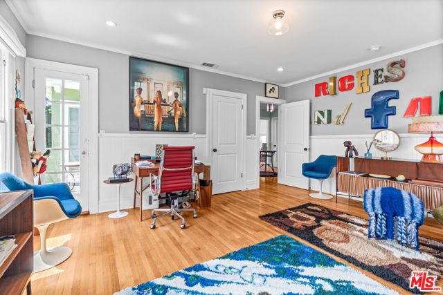 1841 Wellington Road, Los Angeles, CA 90019
