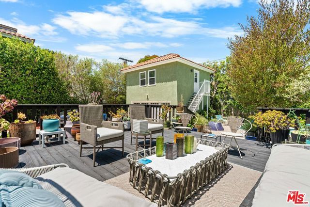 1841 Wellington Road, Los Angeles, CA 90019