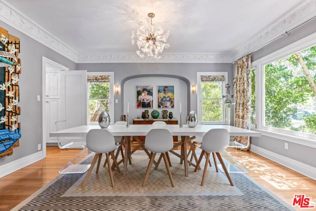 1841 Wellington Road, Los Angeles, CA 90019