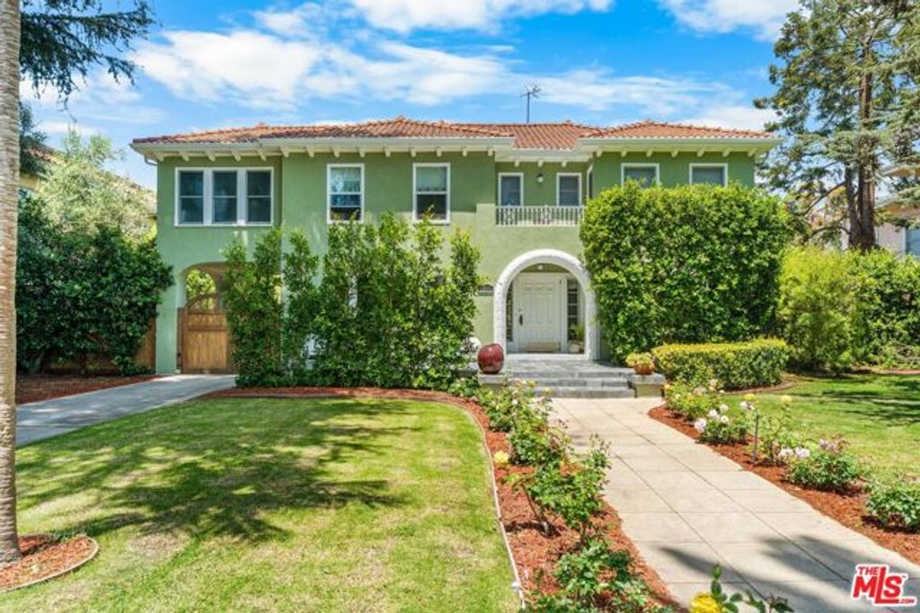 1841 Wellington Road, Los Angeles, CA 90019