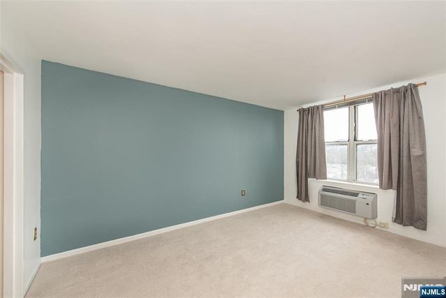 300 Main Street 915, Little Falls, NJ 07424