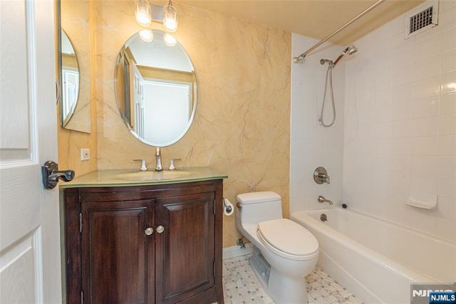 300 Main Street 915, Little Falls, NJ 07424