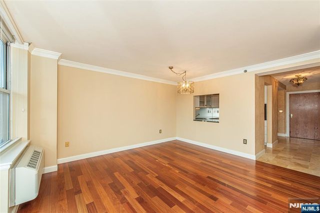 300 Main Street 915, Little Falls, NJ 07424