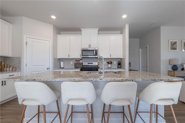 6415 Apalachee SE Way, Smyrna, GA 30126