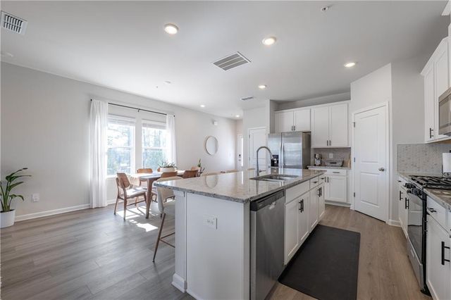 6415 Apalachee SE Way, Smyrna, GA 30126