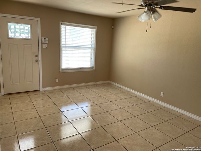 459 Kate Schenck, San Antonio, TX 78223