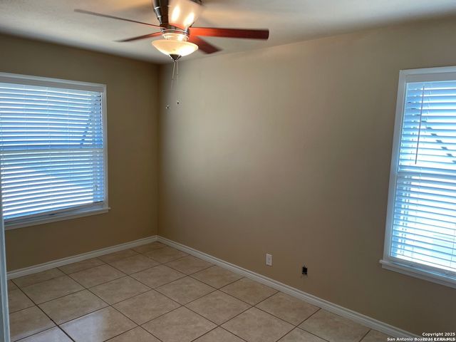 459 Kate Schenck, San Antonio, TX 78223