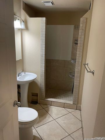 459 Kate Schenck, San Antonio, TX 78223