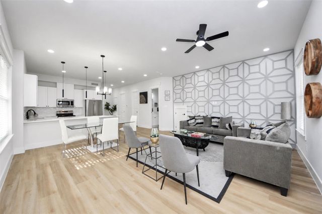 1510 E 31st Street A, Houston, TX 77022