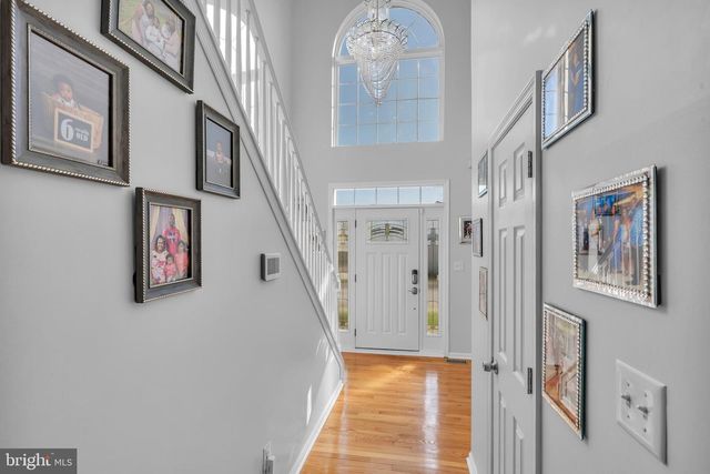 18 KELLY DR, Sicklerville, NJ 08081