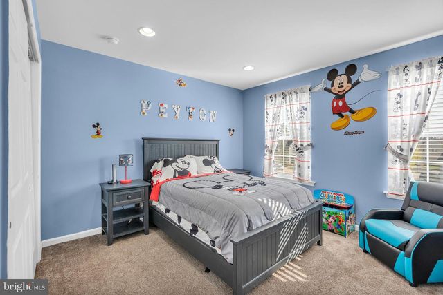 18 KELLY DR, Sicklerville, NJ 08081