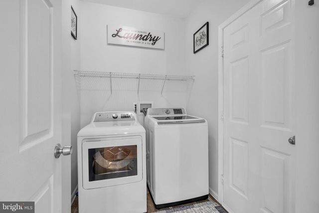 18 KELLY DR, Sicklerville, NJ 08081