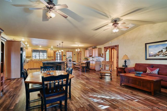 1658 Ann, Kingston, OK 73439