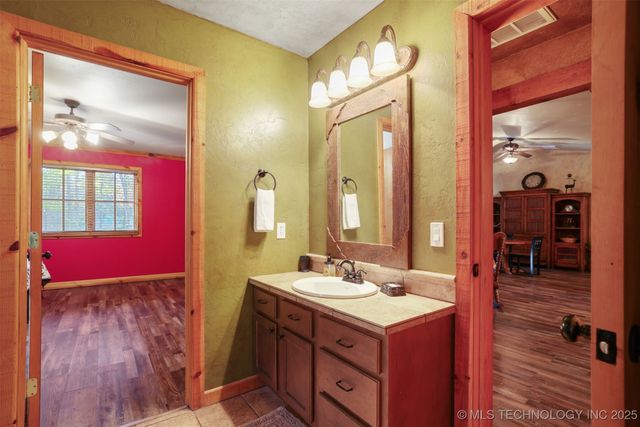 1658 Ann, Kingston, OK 73439