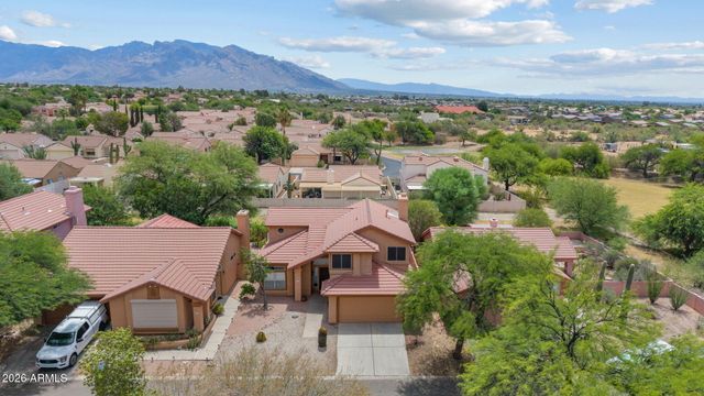 9850 N STAGELINE Trail, Tucson, AZ 85742