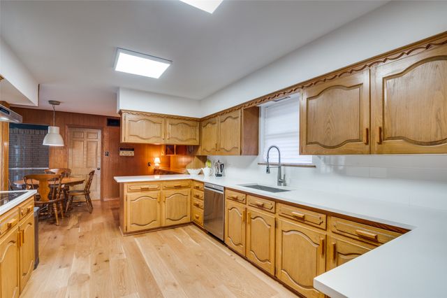 113 Overhill Drive, Waxahachie, TX 75165