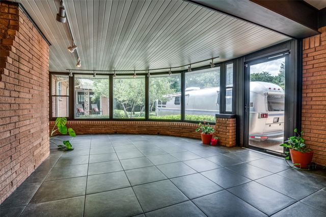 113 Overhill Drive, Waxahachie, TX 75165