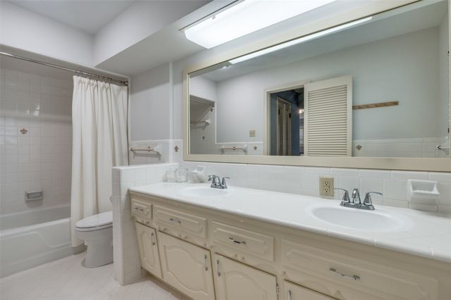 113 Overhill Drive, Waxahachie, TX 75165