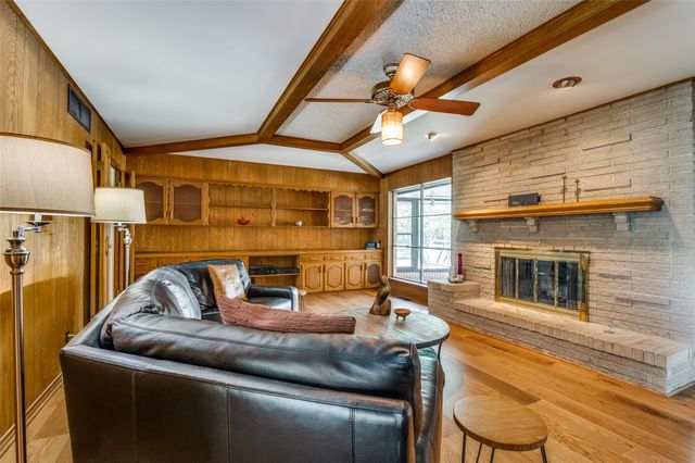 113 Overhill Drive, Waxahachie, TX 75165