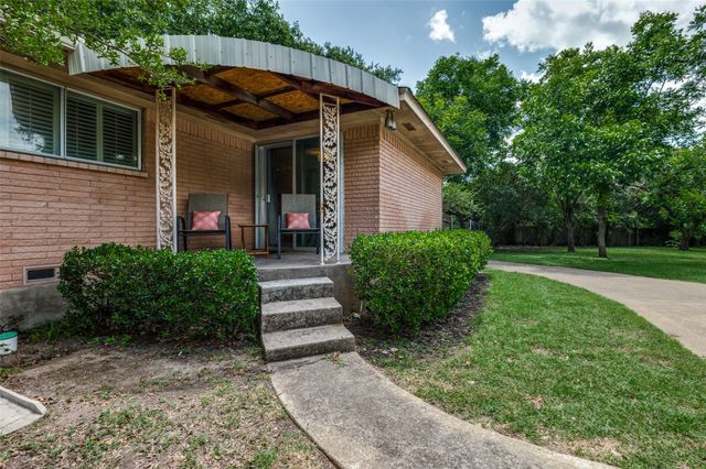 113 Overhill Drive, Waxahachie, TX 75165