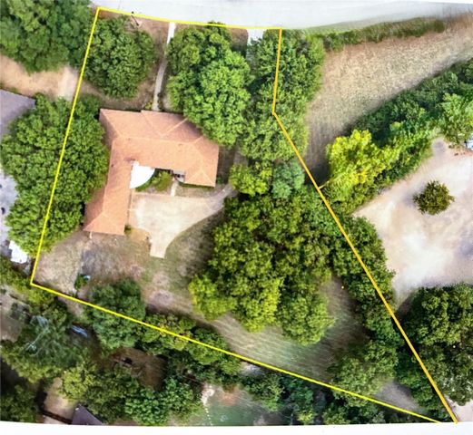 113 Overhill Drive, Waxahachie, TX 75165