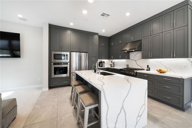 160 Tivoli, Lake Forest, CA 92630