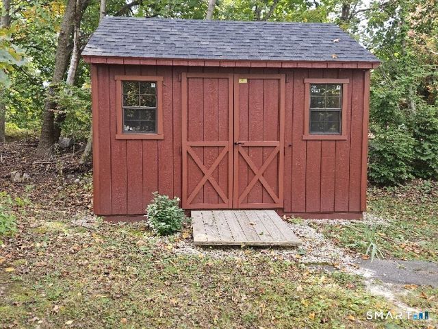 11 Cawley Court, Bristol, CT 06010
